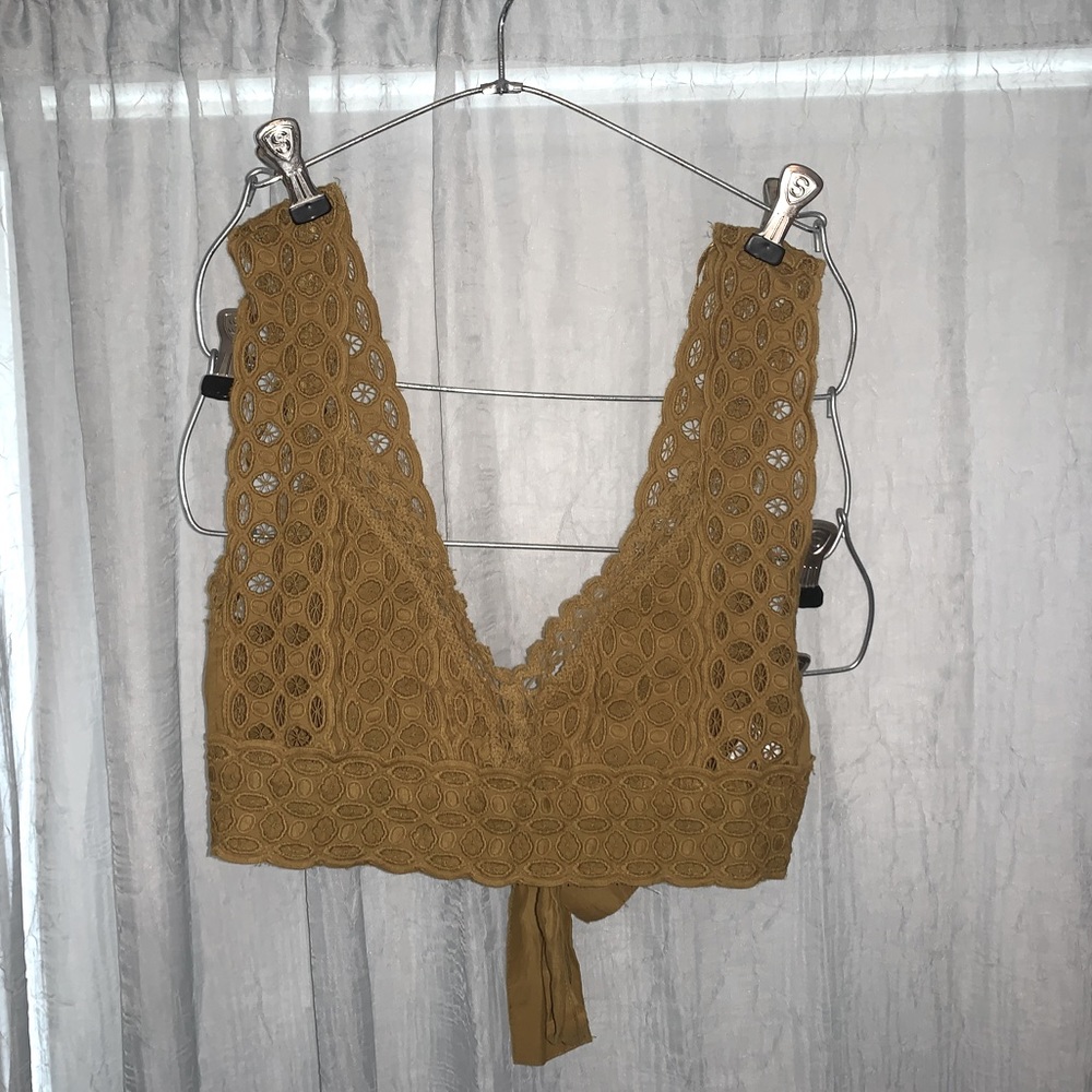 Urban Outfitters Croptop/ bralette